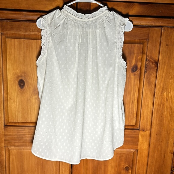 Loft Women’s Fancy White Business Sleeveless Blouse Tank Top - Picture 2 of 2